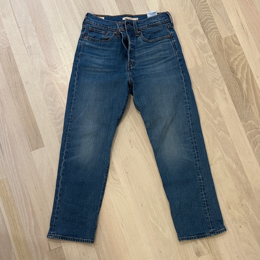 Levi's Women's Straight Leg Blue Jeans